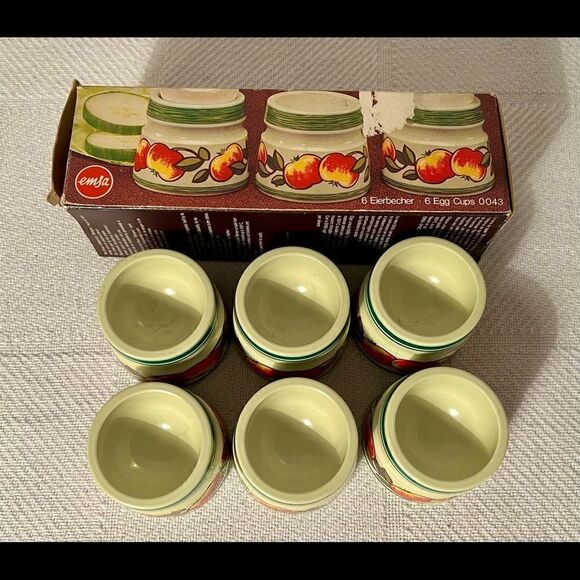 6 Vintage 1970’s Emsa West Germany Plastic Egg Cups W Box Set EUC Peach Pattern. - Picture 3 of 12